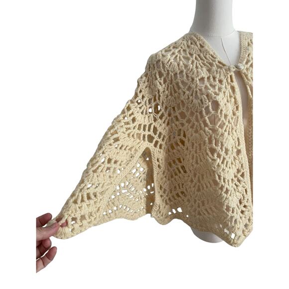 VTG. Crochet Sweater Cape Cardigan Womens M Open Knit Boho Festival Fairy 70s - Picture 3 of 12